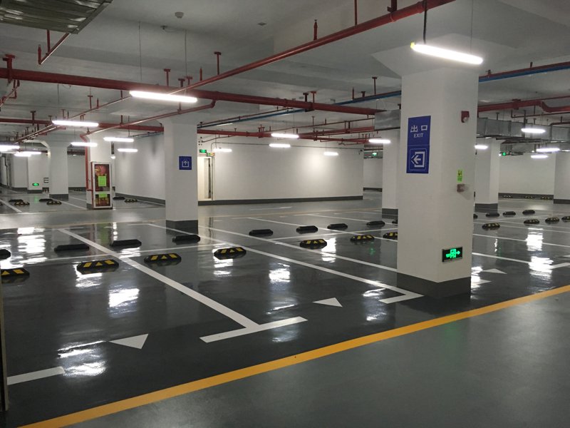 防静电地坪漆：工业安全与效率的守护神